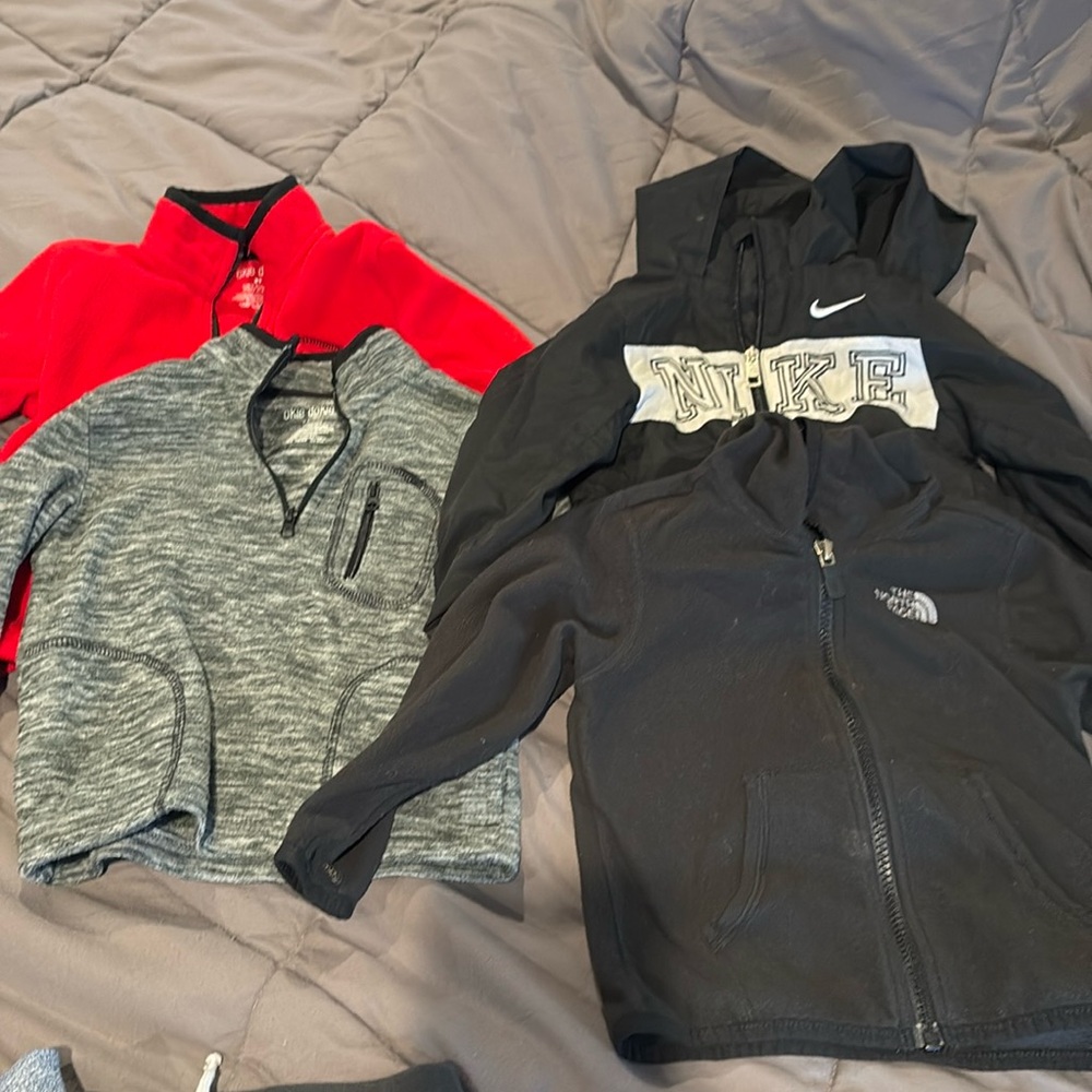 2T jacket lot - North Face & Nike